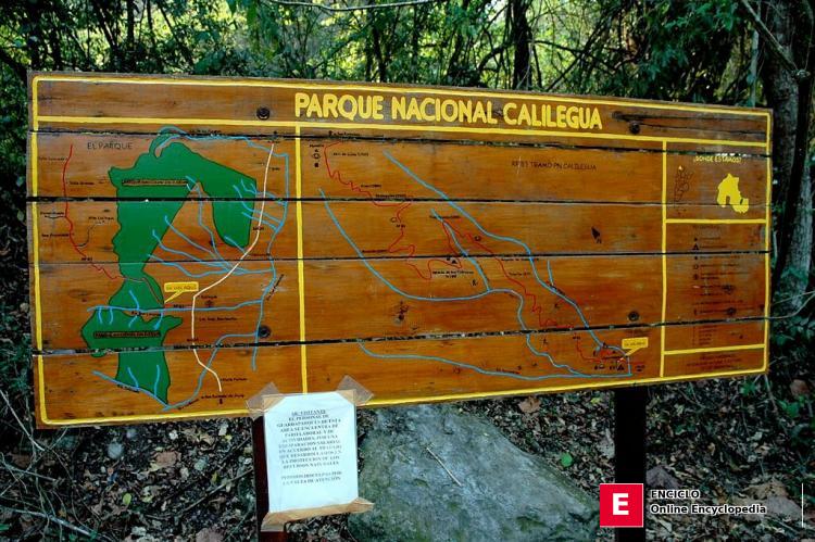 Señalización informativa: Parque Nacional Calilegua, Jujuy, Argentina