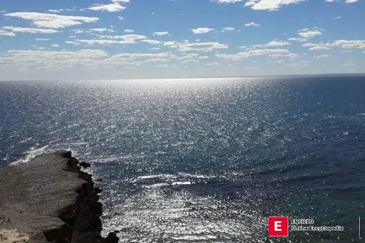 Vista del horizonte desde Península Valdés, Argentina