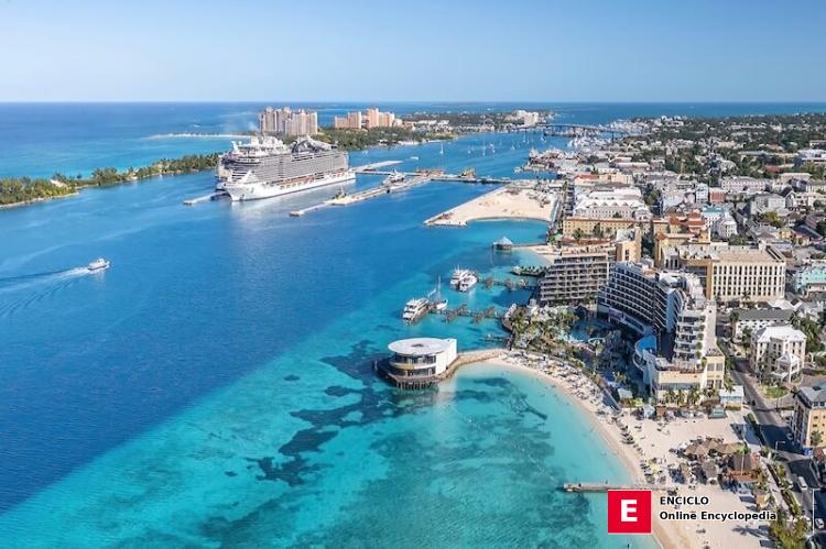 Vista parcial del centro de Nassau, Bahamas, con vistas a la terminal de cruceros del puerto.