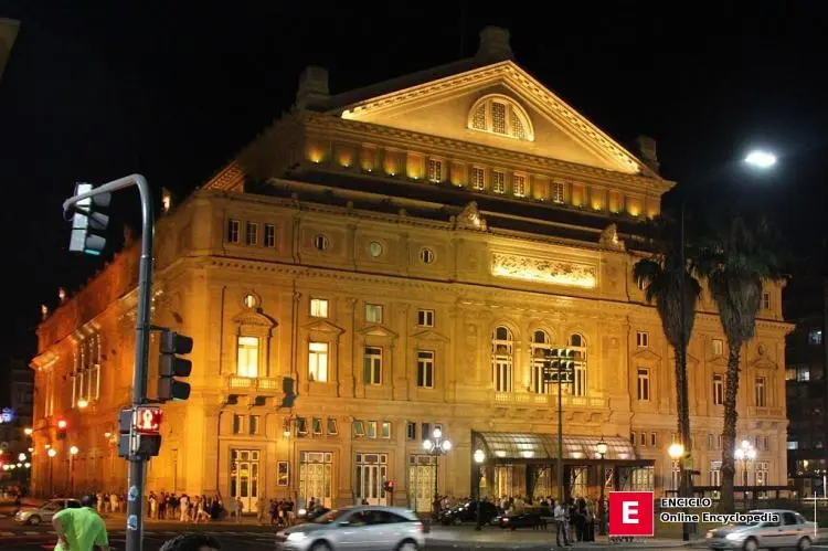 Teatro Colón de noche, Buenos Aires, Argentina